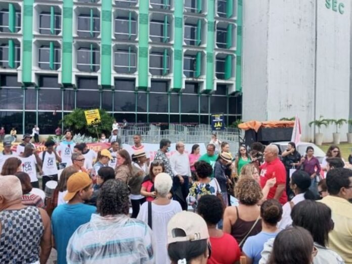 Professores fizeram diversas manifestações pelo pagamento dos precatórios com juros. Crédito: Gil Santos/CORREIO