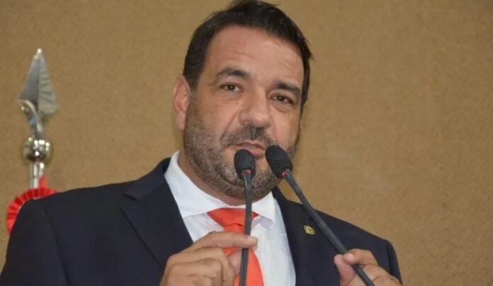 Alan Sanches é o líder da bancada de oposição na ALBA - Foto: Divulgação | ALBA