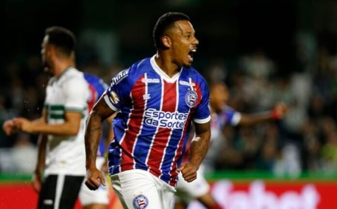 Ratão marcou o primeiro gol do Bahia no triunfo sobre o Coritiba. Crédito: Felipe Oliveira/EC Bahia