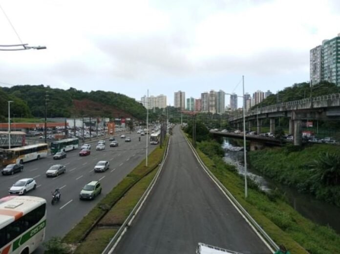 Novo viaduto na região da ACM. Crédito: Gil Santos/CORREIO