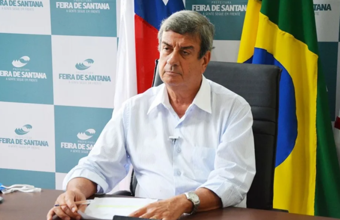 Vereadores afirmam que gestão de Colbert Martins (MDB) recebeu verba de R$ 6 milhões para a merenda escolar - Foto: PMFS/Divulgação