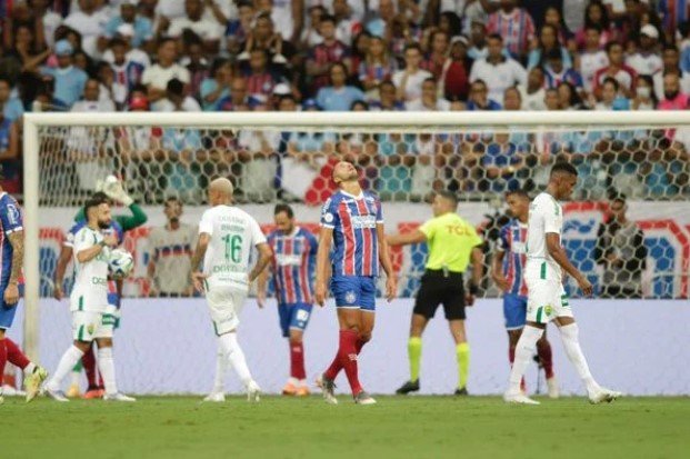 Derrota tricolor deixou o time. Crédito: Paula Fróes/CORREIO
