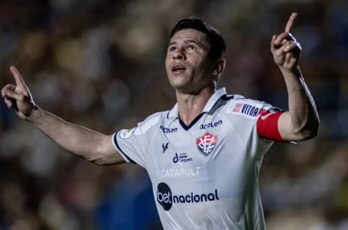 Decisivo, Osvaldo foi o líder de assistências do Vitória na conquista da Série B 2023 - Foto: Victor Ferreira / EC Vitoria