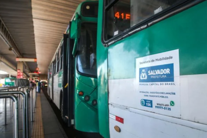 Rodoviários reivindicam direitos como escala previa, pagamento do FGTS e situação com os jovens aprendizes . Crédito: Divulgação/Semob