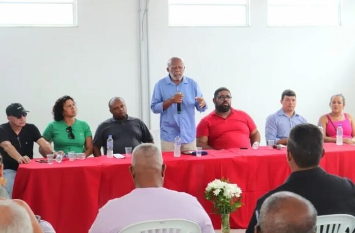 Plenária foi feita na sede da tradicional Filarmônica Terpsícore Popular, e contou com participação expressiva de apoiadores - Foto: Divulgação