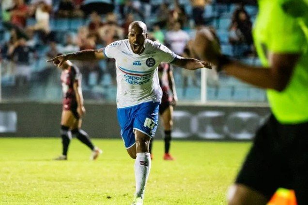 Oscar Estupiñan comemora o primeiro gol com a camisa do Bahia Crédito: Letícia Martins/EC Bahia