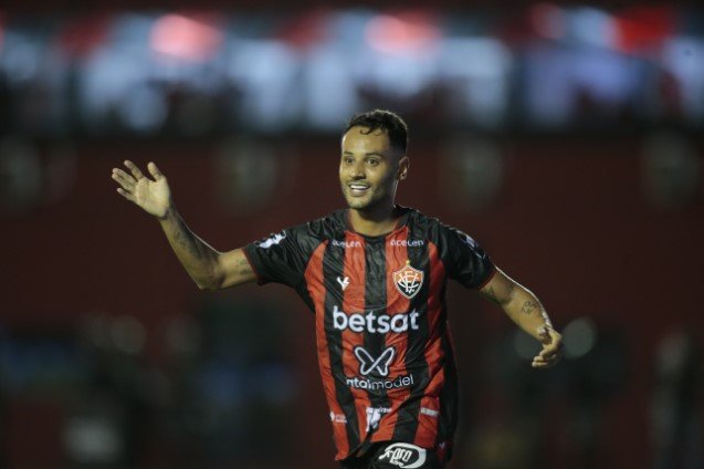 Matheus Gonçalves foi decisivo e marcou dois gols no Ba-Vi Crédito: Arisson Marinho/CORREIO