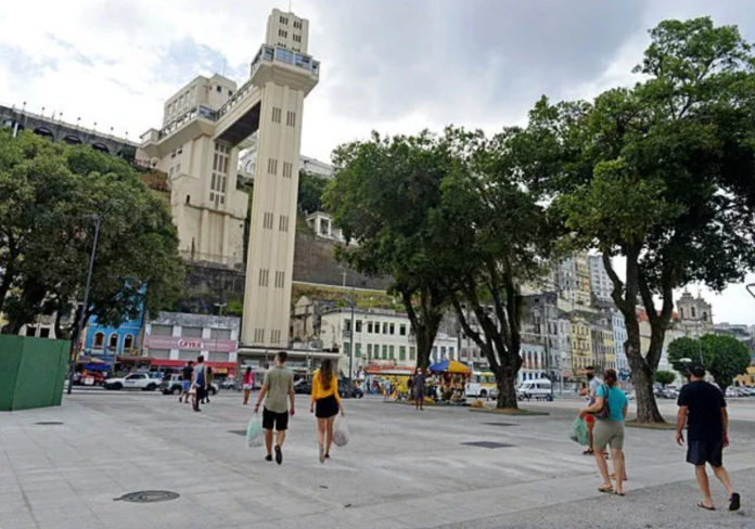 Praça Cairu é um dos cartões-postais da cidade - Foto: Shirley Stolze | Ag A TARDE