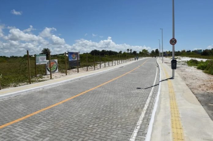 Com investimento de R$9,1 milhões, a nova liga a Rua José Augusto Tourinho Dantas, em Praia do Flamengo, às ruas Irajuba e Dr. Afrânio de Carvalho, já dentro do Marisol - Foto: Valter Pontes/ Secom PMS