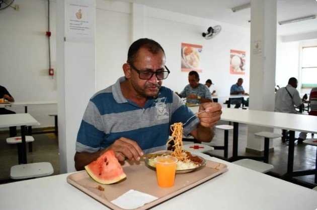 Restaurante atende 1,2 mil pessoas por dia com refeições completas e supervisão de nutricionistas. - Foto: Secom | Alagoinhas