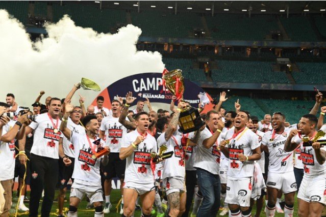 Com o empate, o Vitória chegou ao 30° título estadual Crédito: Paula Fróes/CORREIO