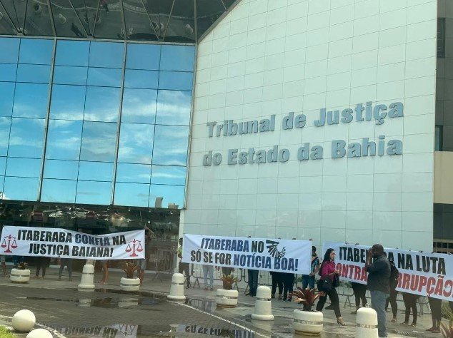 Protesto em frente ao TJ-BA Crédito: Divulgação