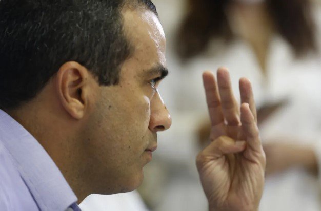 Fim da janela partidária será no próximo dia 6 - Foto: Olga Leiria