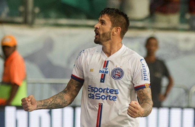 Everaldo marcou um golaço que deu o triunfo ao Bahia sobre o Grêmio Crédito: Tiago Caldas/EC Bahia