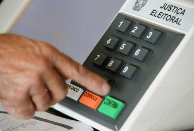 Primeiro turno está programado para 6 de outubro - Foto: Douglas Magno | AFP