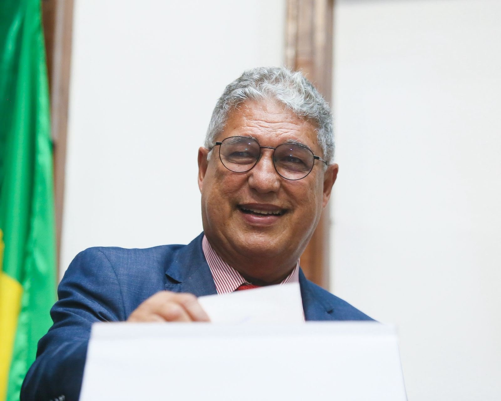 Rosemberg critica “torcida de ACM Neto contra a Bahia” diante do avanço da Ponte Salvador-Itaparica