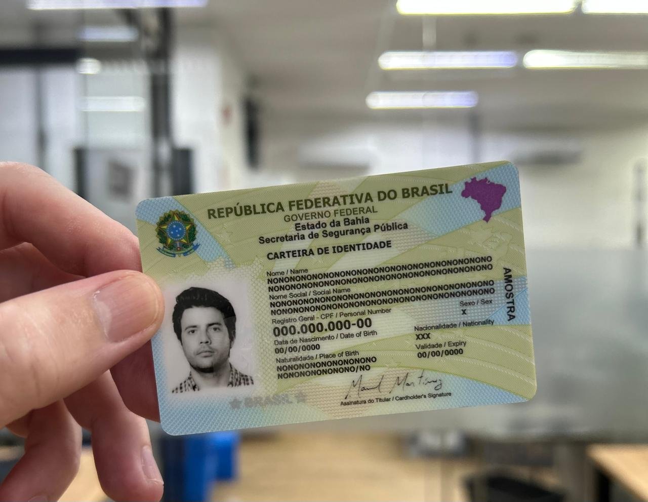 Bahia inicia emissão da nova Carteira de Identidade em cartão