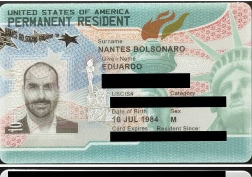 O 'green card' é o nome popularmente conhecido do Cartão de Residência 

Foto: Reprodução