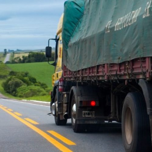 frete a caminhoneiros