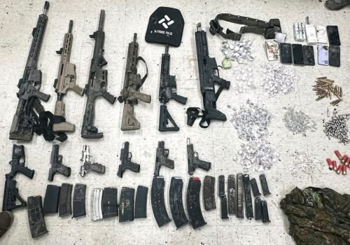 Criminosos foram alcançados na tarde desta terça-feira (15), na região do bairro de Cajazeiras, em Salvador

Foto: Divulgação SSP