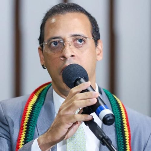 Socialista pretende reconhecer, valorizar e preservar a contribuição cultural, artística e econômica dos profissionais da discotecagem