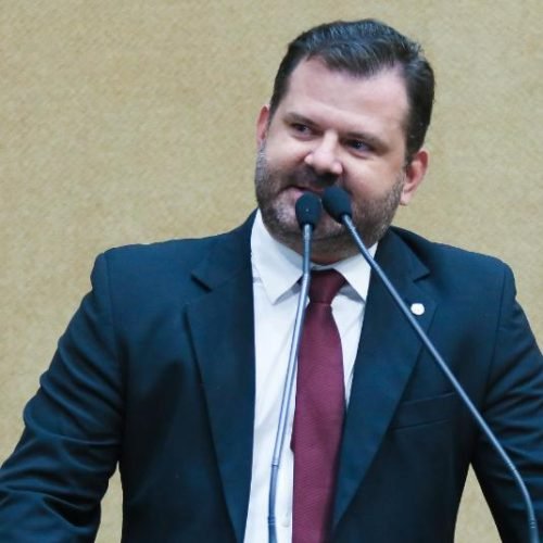 Saída do parlamentar do PSD e entrada na nova agremiação foi oficializada na ALBA

Foto: AscomALBA/AgênciaALBA