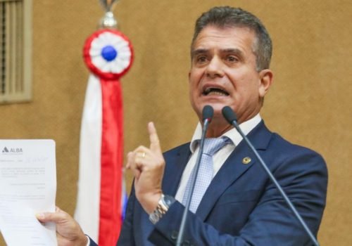Autor da proposta, Eduardo Salles destaca que a nova lei facilita a recarga para veículos elétricos em condomínios

Foto: Ascom/AgênciaALBA