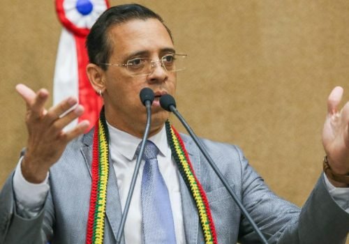Deputado apresentou projeto na ALBA para sustar os efeitos do decreto que autoriza a venda de ações da Bahiagás

Foto: Ascom/AgênciaALBA
