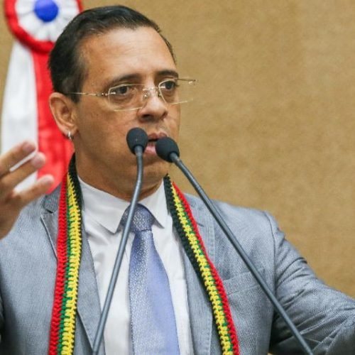 Deputado apresentou projeto na ALBA para sustar os efeitos do decreto que autoriza a venda de ações da Bahiagás

Foto: Ascom/AgênciaALBA
