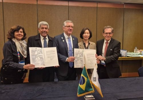 Chefe do Executivo baiano participa do Fórum Empresarial Coreia-Brasil, em Seul