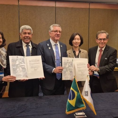 Chefe do Executivo baiano participa do Fórum Empresarial Coreia-Brasil, em Seul