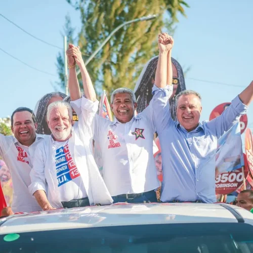 Jerônimo, Rui, Wagner e Geraldo Jr., fizeram atos em Salvador nesta quarta-feira, 26. - Foto: Thassio Ramos