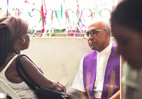 Marcelino Galo destaca trajetória de fé e serviço de padre Edson Menezes ao propor homenagem na ALBA

Foto: Pe. Edson Menezes/ Instagram