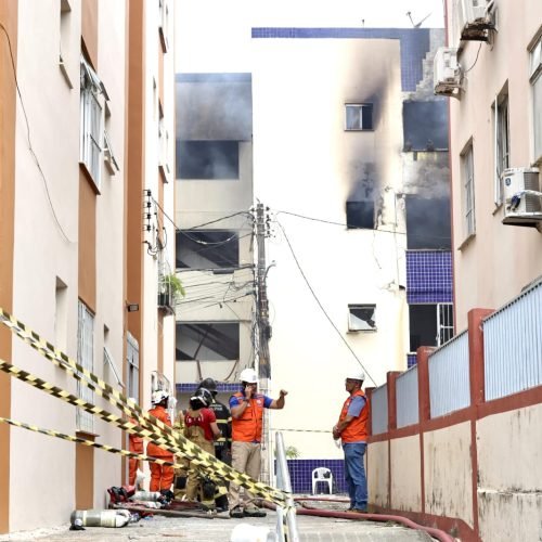 Prédio com incêndio