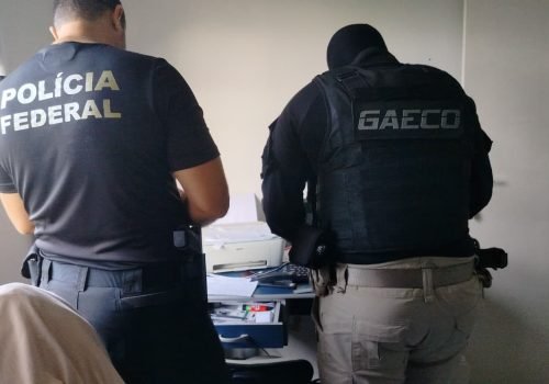 Dois mandados de prisão e dez de busca e apreensão estão sendo cumpridos em Itabuna e Entre Rios