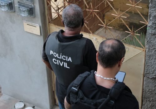 A ação visa apurar crimes praticados por um homem contra seu ex-companheiro
15/03/2026
Fonte/Crédito: Reprodução: