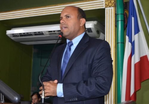 Vereador defende os esclarecimentos da gestão sobre a operação dos ônibus no segundo turno e cobra foco em pautas de interesse da população

Foto: Valdomiro Lopes