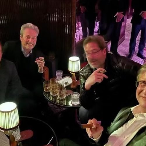 Registro mostra Daniel Vorcaro e Paulo Gonet  em noite regadas a charutos e uísque e Londres 

Foto: Divulgação