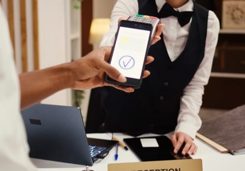 Sistema desenvolvido pelo Ministério do Turismo passou a ser integralmente adotado pelo setor a partir desta segunda-feira (20)

Foto: Freepik.com/Creative Commons