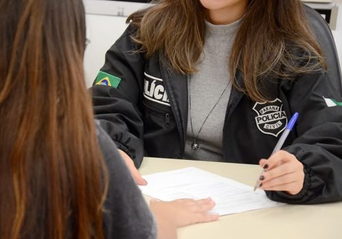 Órgãos de segurança (como delegacias de polícia) e de saúde terão regras integradas para orientar atendimento

Foto: SSP-PR