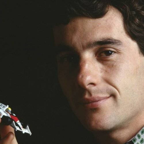 Senna conquistou três títulos mundiais de Fórmula 1

Foto: Wikimedia Commons/Instituto Ayrton Senna/CC BY