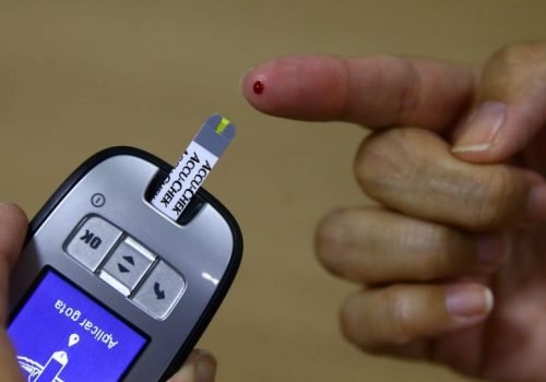 Teste poderá ser oferecido quando houver sinais que possam indicar alteração da glicemia -
Foto: Marcello Casal Jr/Agência Brasil