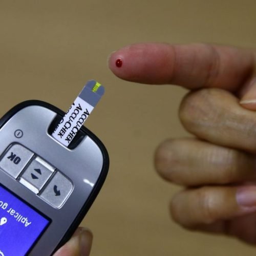 Teste poderá ser oferecido quando houver sinais que possam indicar alteração da glicemia -
Foto: Marcello Casal Jr/Agência Brasil