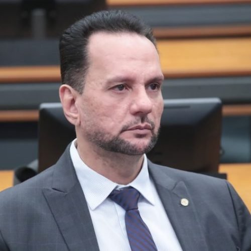 Josenildo recomendou a aprovação da proposta 

Foto: Bruno Spada / Câmara dos Deputados