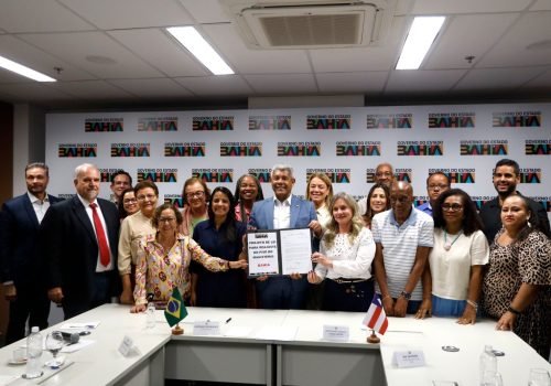 Governador encaminhou projeto de reajuste do magistério no estado

Foto: Joá Souza/GOVBA