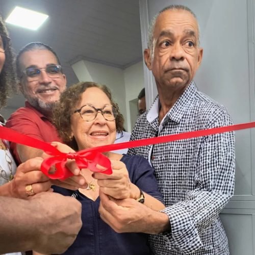 A deputada federal Lídice da Mata (PSD) participou da solenidade

Foto: Dilton Santiago